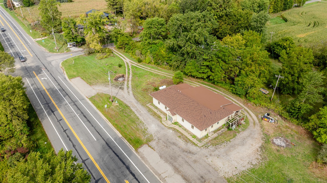 4863 Us Highway 12 Property Photo 5