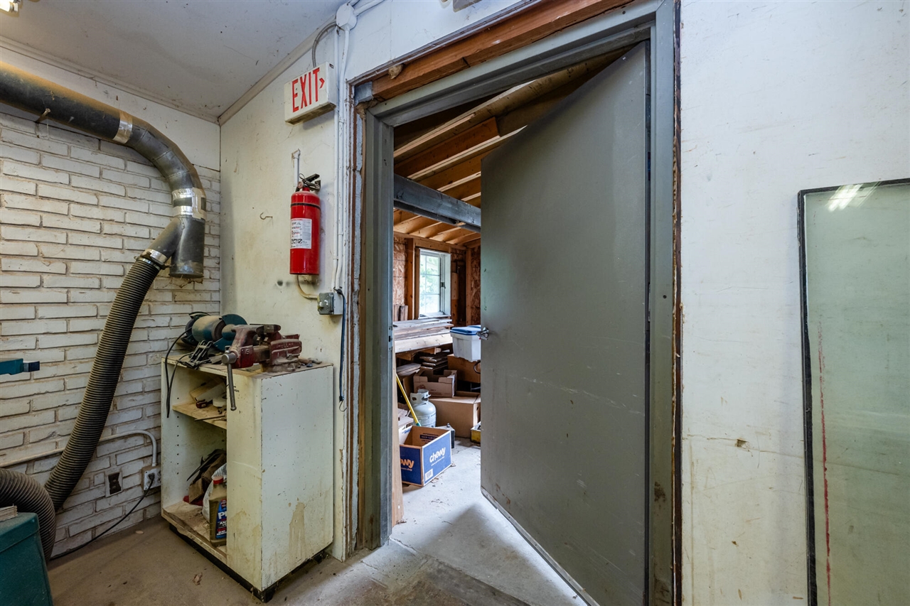 4863 Us Highway 12 Property Photo 16