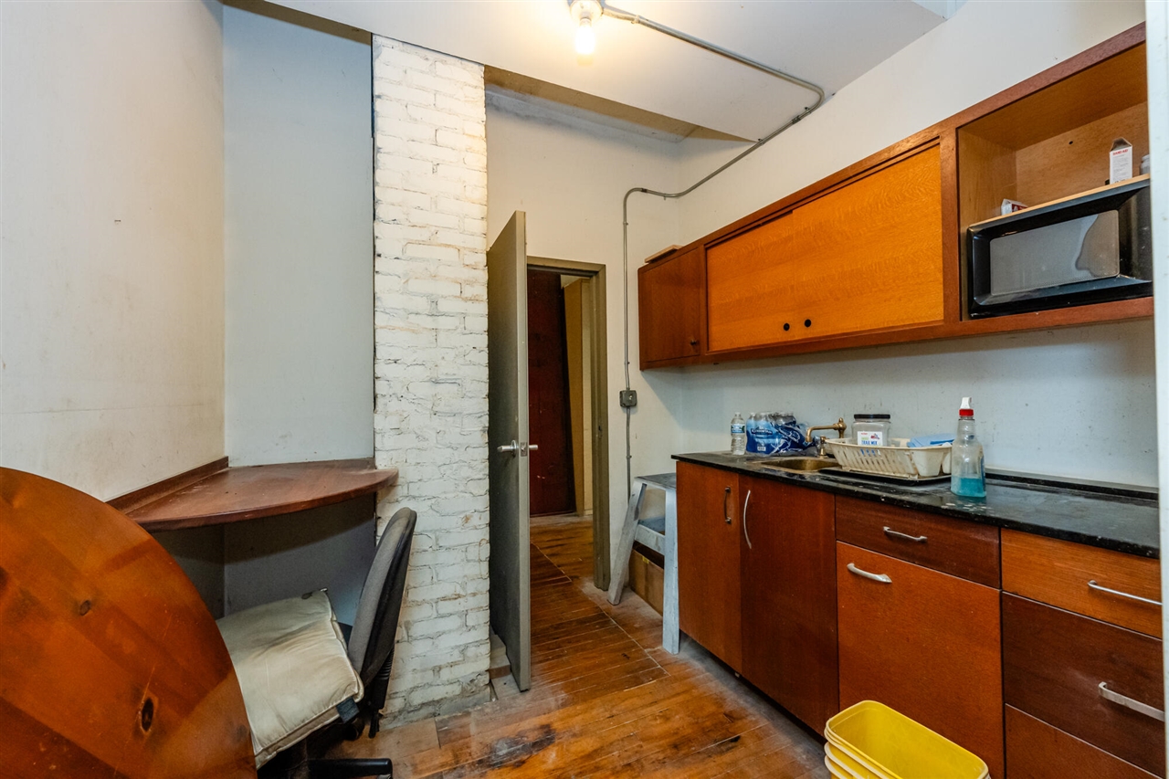 4863 Us Highway 12 Property Photo 21