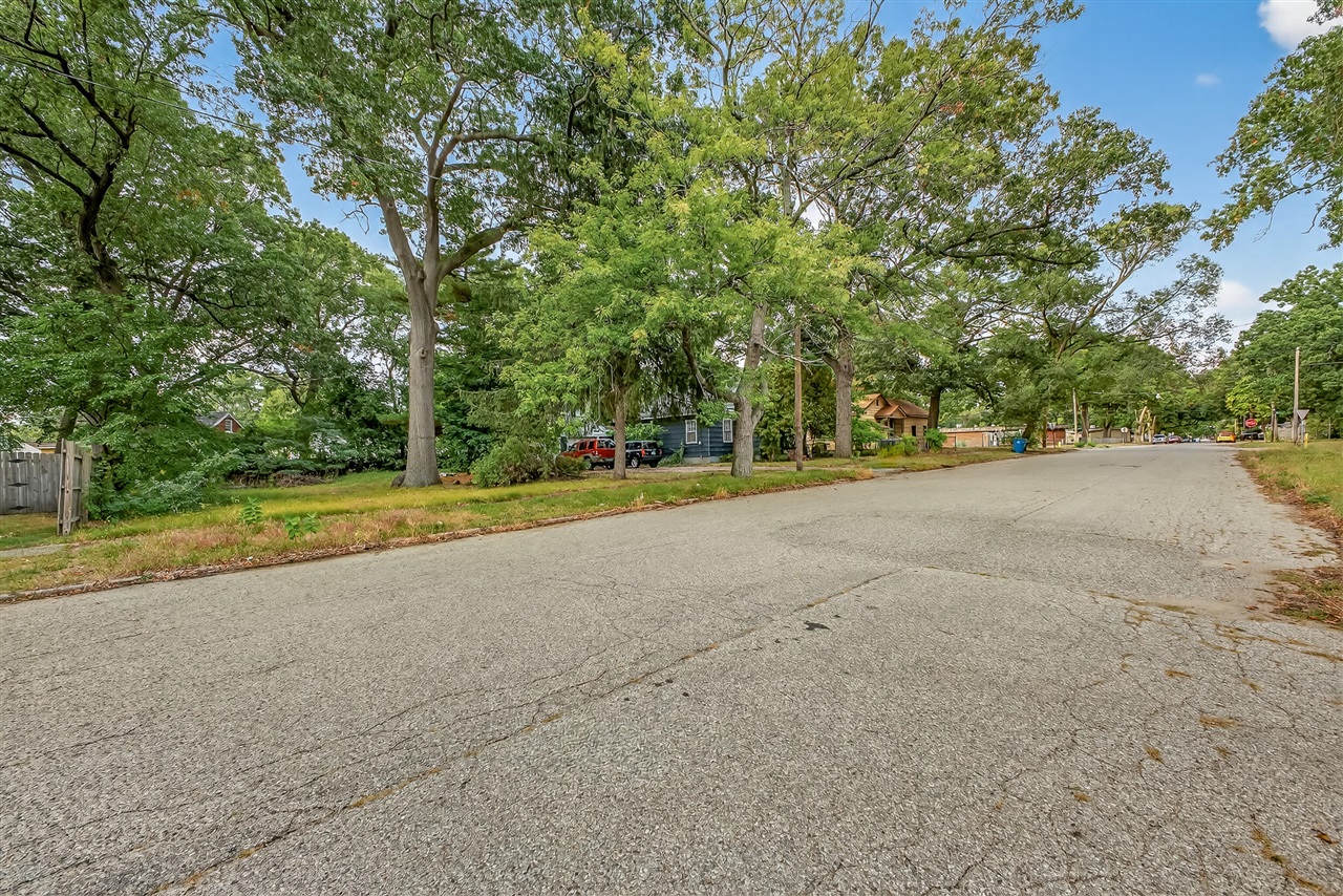 48 Harrison Boulevard Property Photo 9