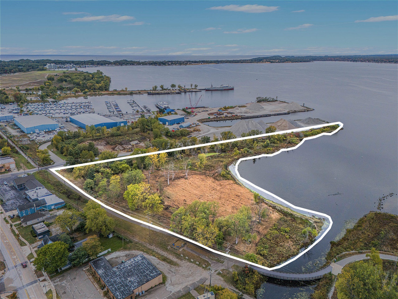 1794 Lakeshore Drive Property Photo 14