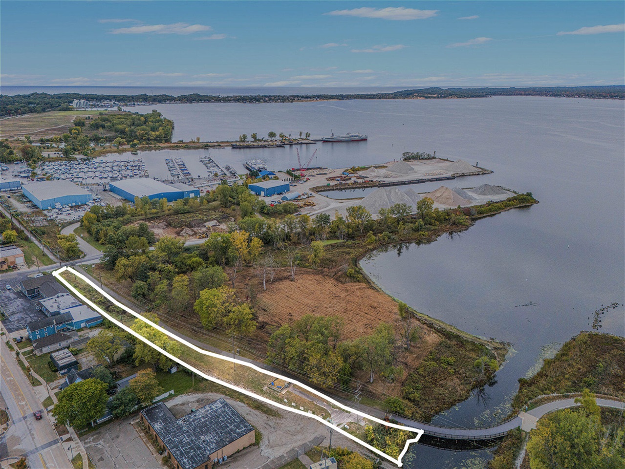 1794 Lakeshore Drive Property Photo 15