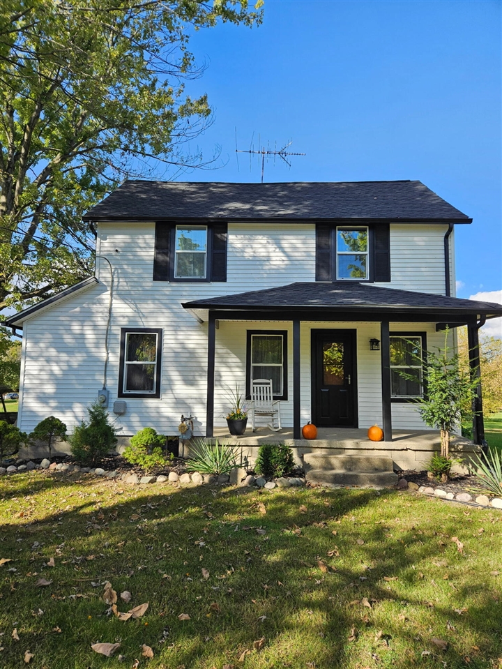 7945 Willow Road Property Photo 1