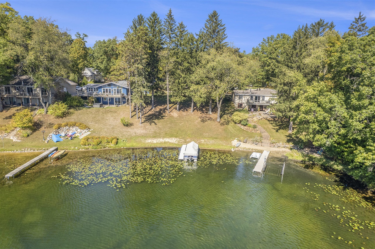 275 Westshore Drive Property Photo 8
