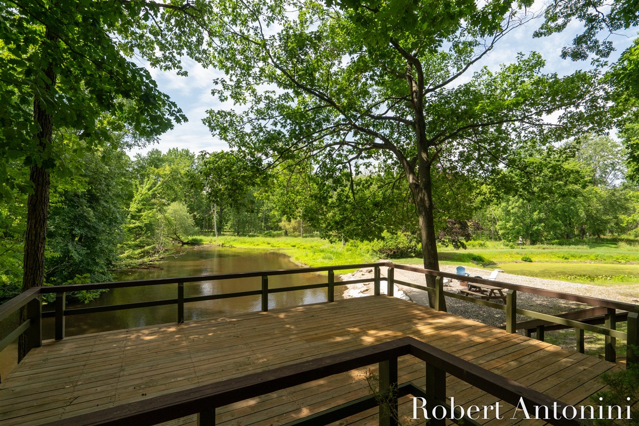 4751 S Johnson Road Property Photo 18