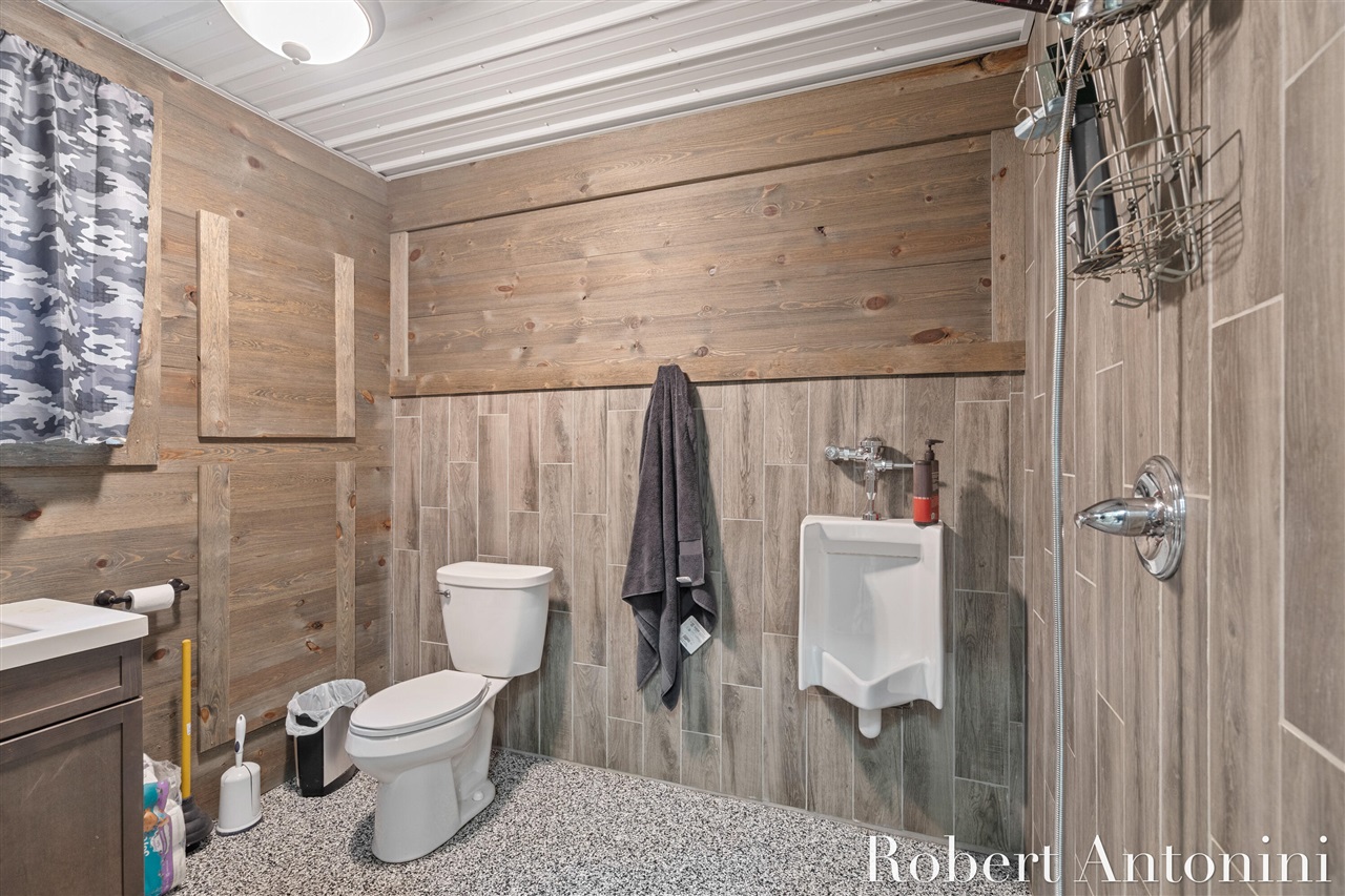 4751 S Johnson Road Property Photo 44