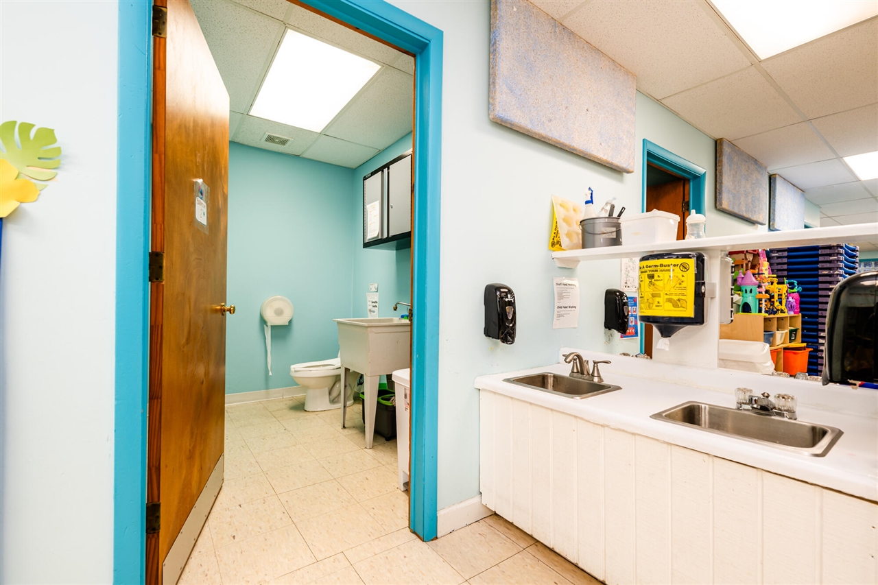 3419 Hollywood Road Property Photo 59