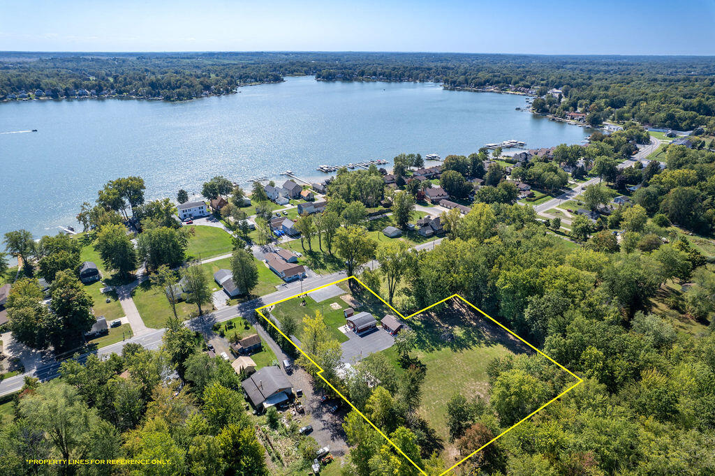 5568 Paw Paw Lake Road Property Photo 1
