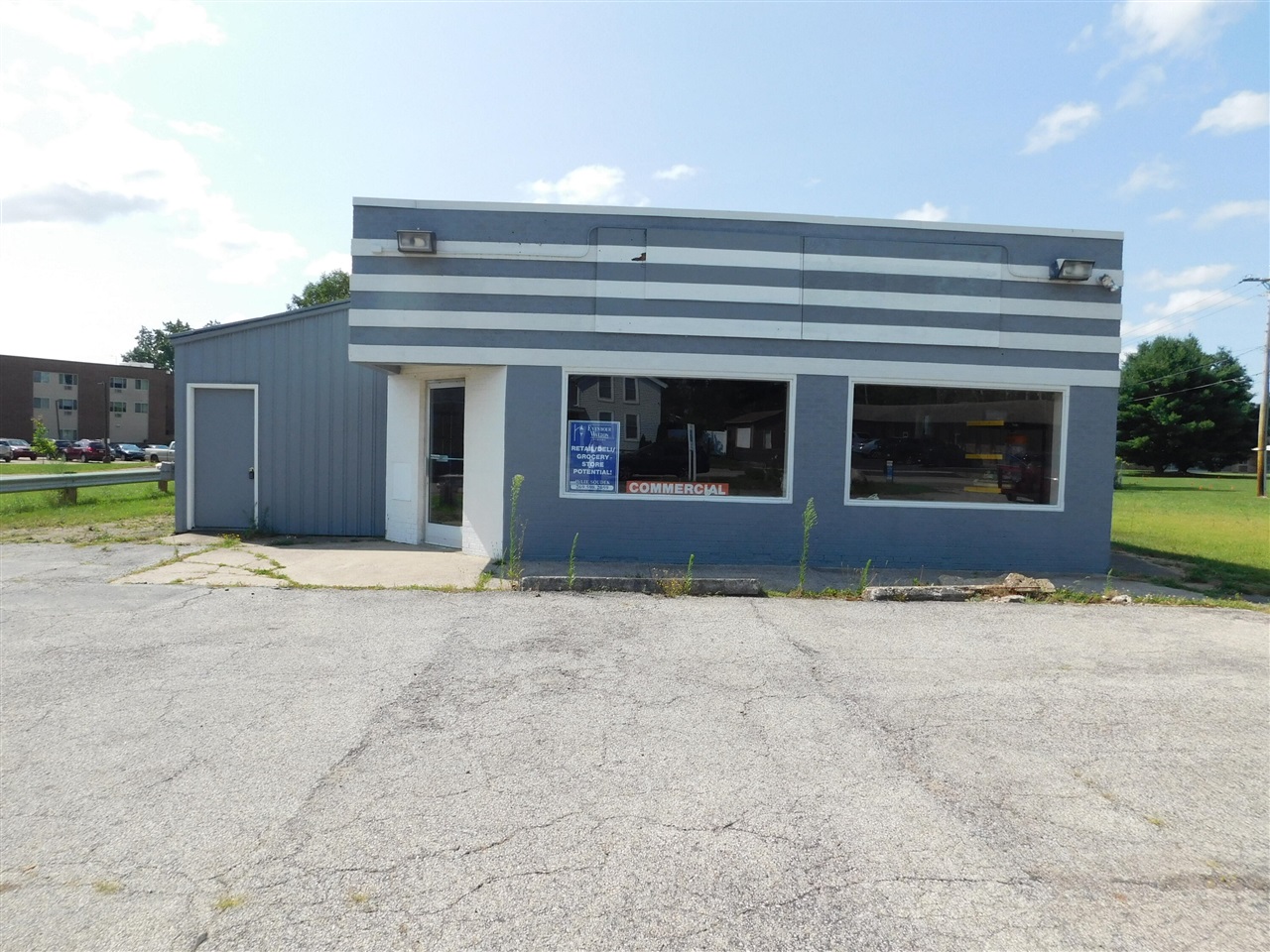 301 W Michigan Avenue Property Photo 2