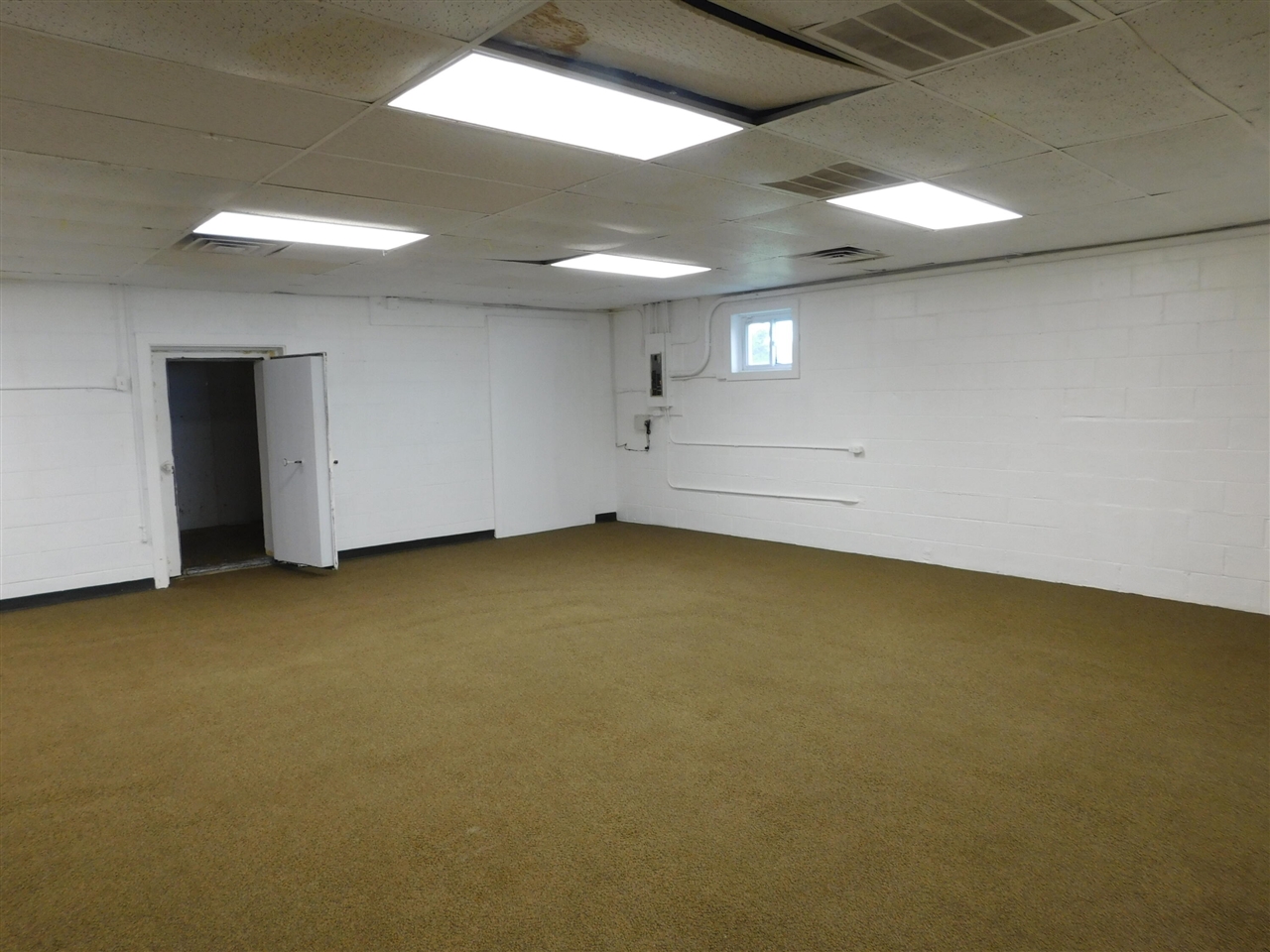 301 W Michigan Avenue Property Photo 11