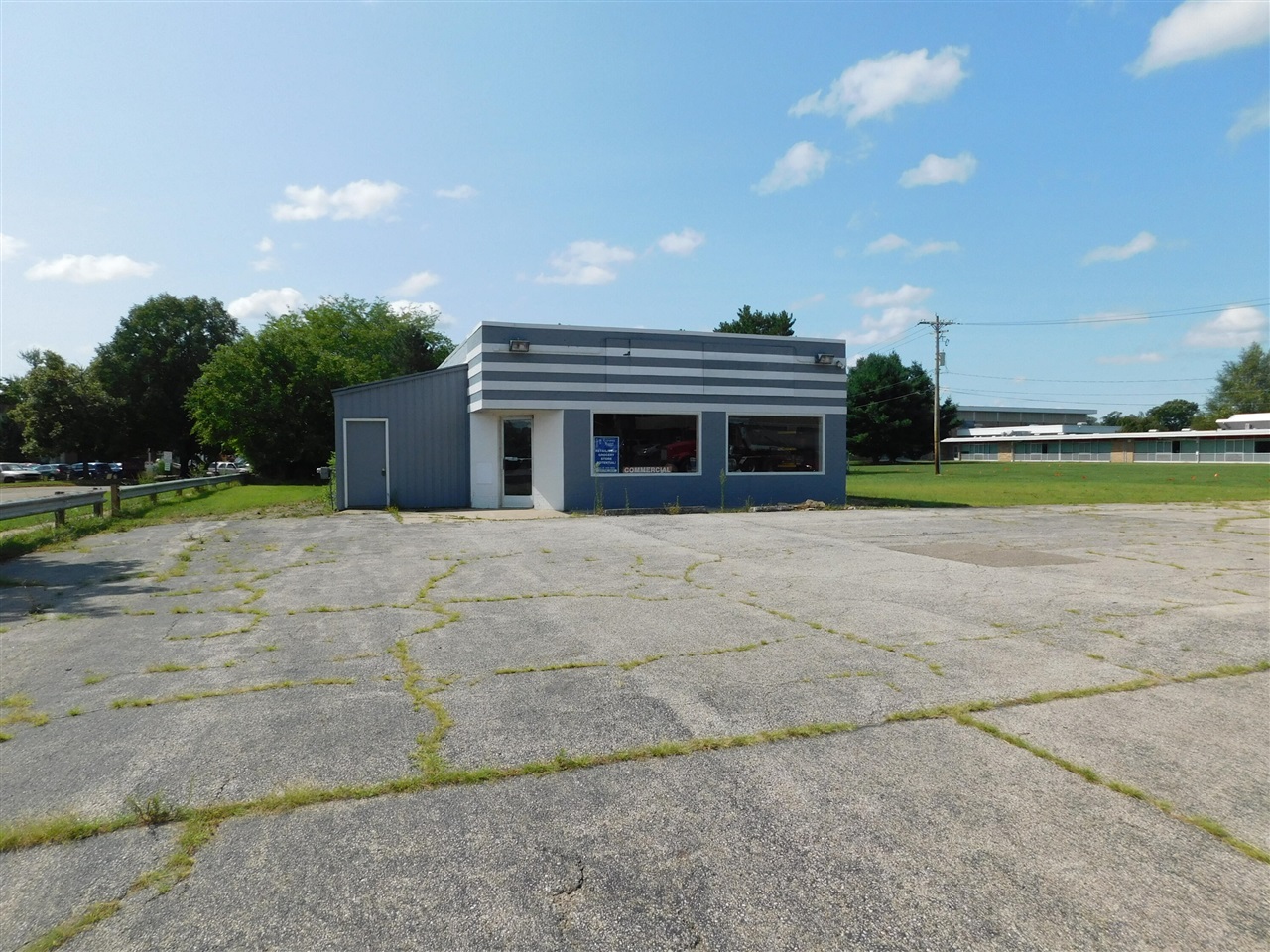 301 W Michigan Avenue Property Photo 17