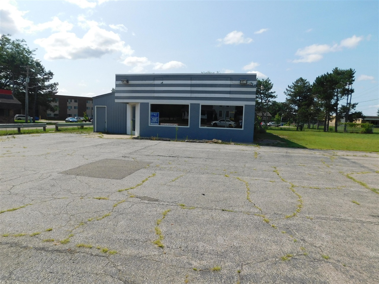 301 W Michigan Avenue Property Photo 18