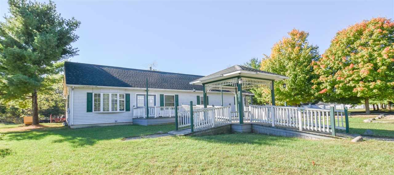 307 Railroad Street Property Photo 1