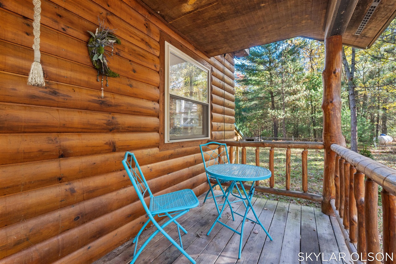 10711 N Tuttle Road Property Photo 6