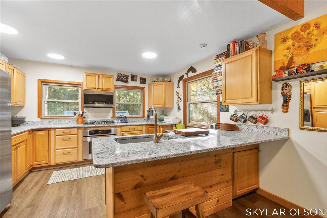 10711 N Tuttle Road Property Photo 16