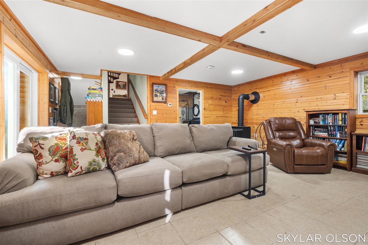 10711 N Tuttle Road Property Photo 17