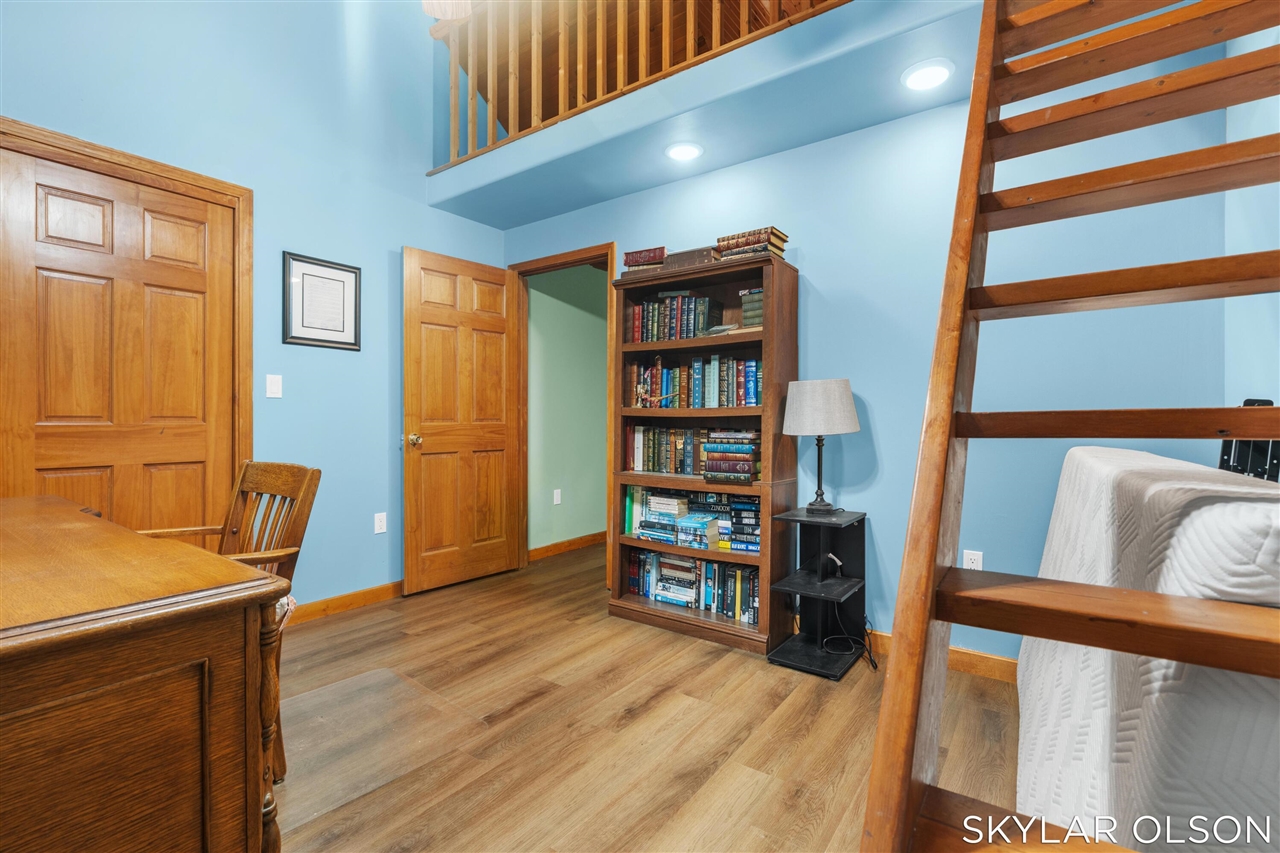 10711 N Tuttle Road Property Photo 23