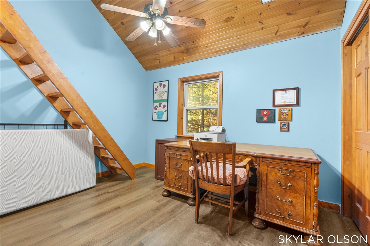 10711 N Tuttle Road Property Photo 24