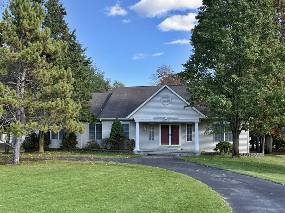 7600 Ryans Run Property Photo 1