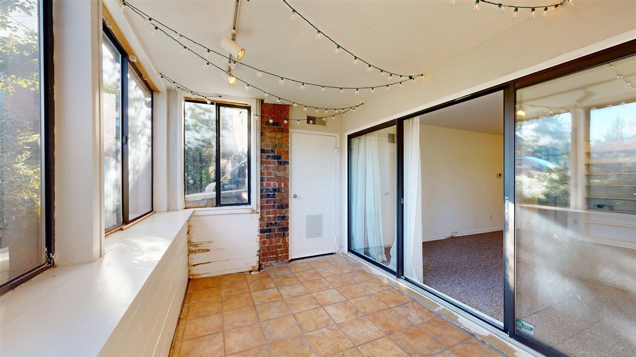 1235 S Maple Road Property Photo 10