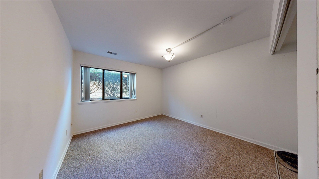 1235 S Maple Road Property Photo 13