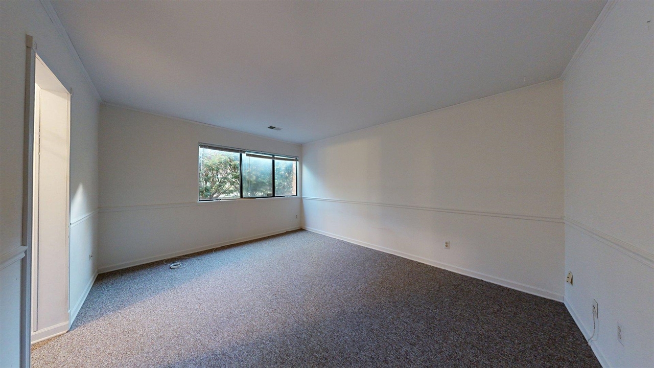 1235 S Maple Road Property Photo 15