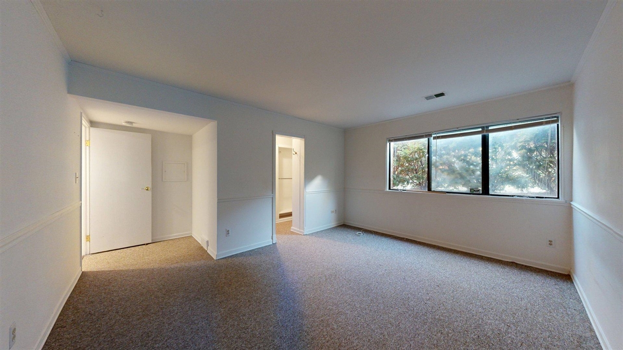 1235 S Maple Road Property Photo 16