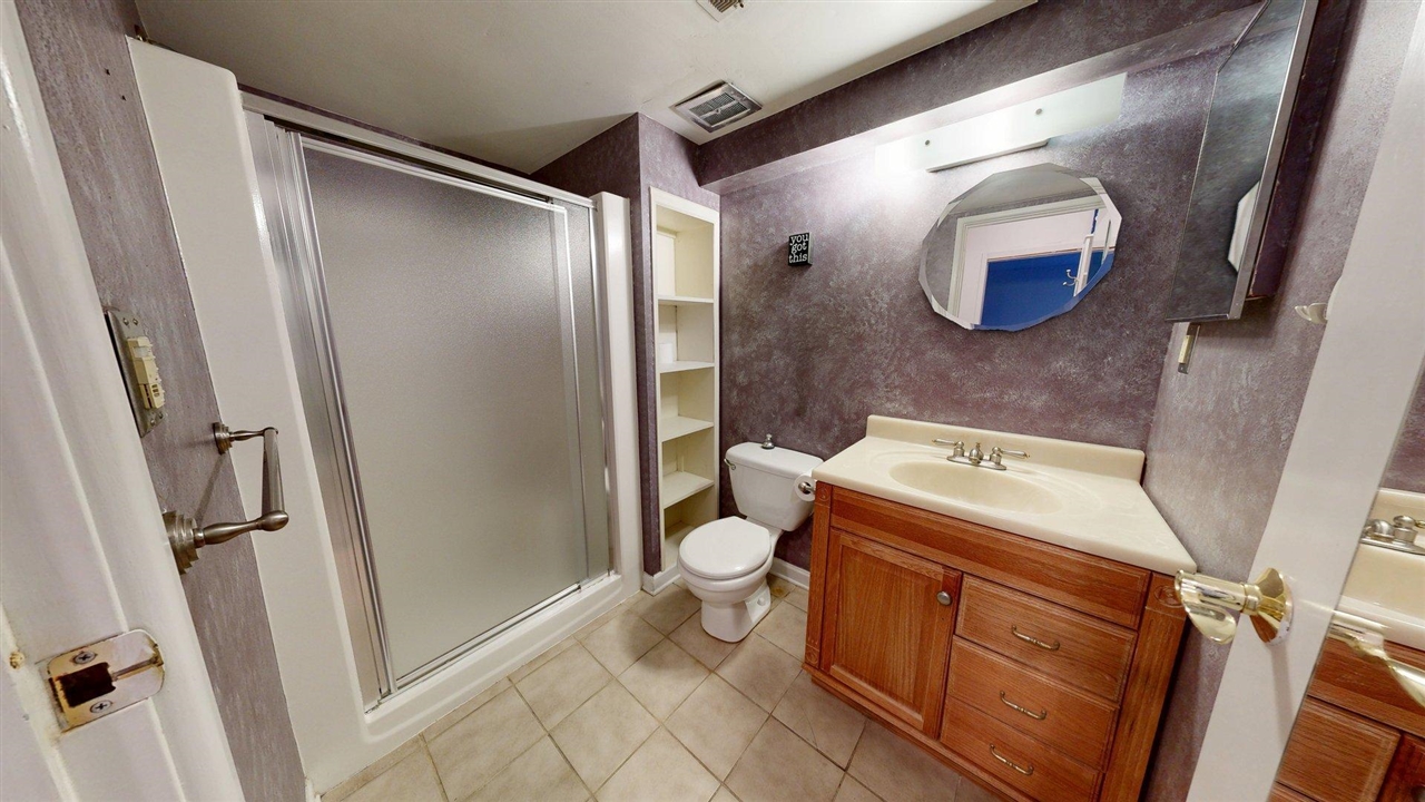 1235 S Maple Road Property Photo 17