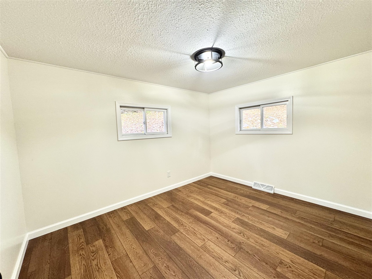 17692 Lake Drive Property Photo 17
