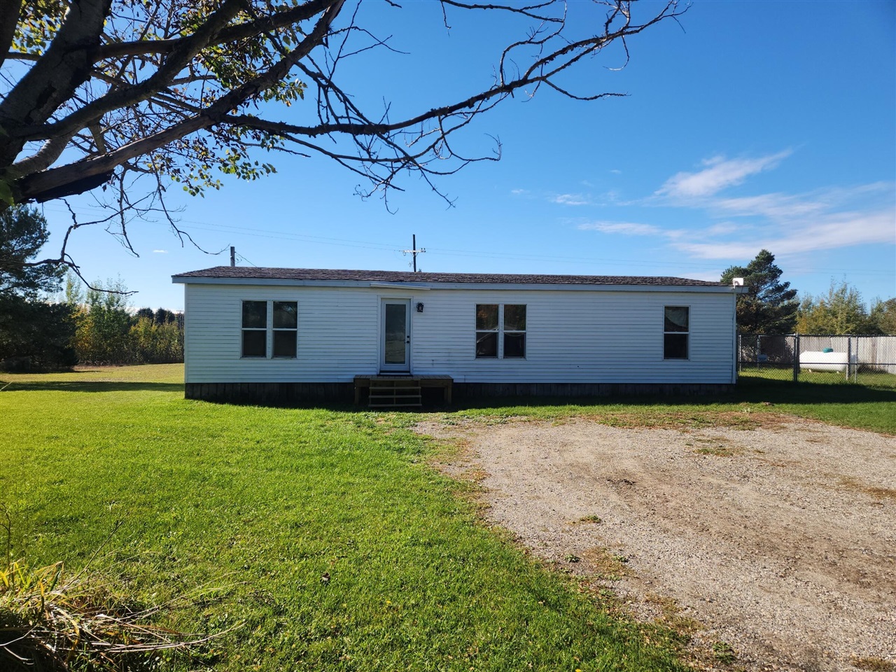 5960 S 25 Road Property Photo 1