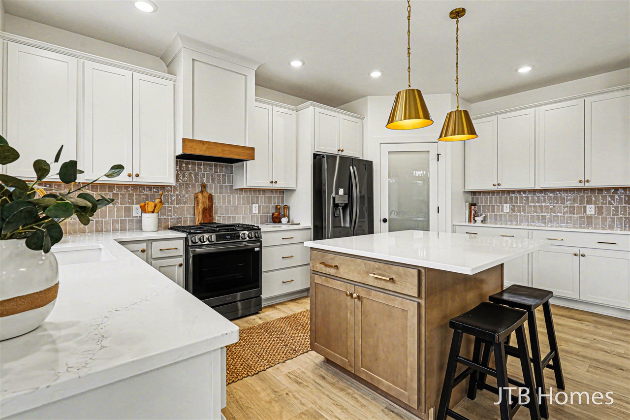 3563 Conrail Drive Property Photo 10