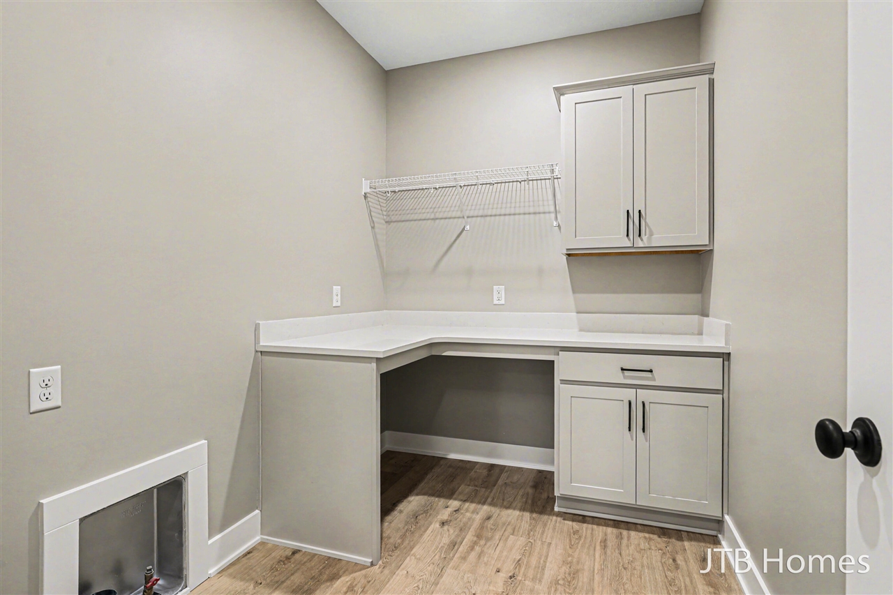 3563 Conrail Drive Property Photo 22