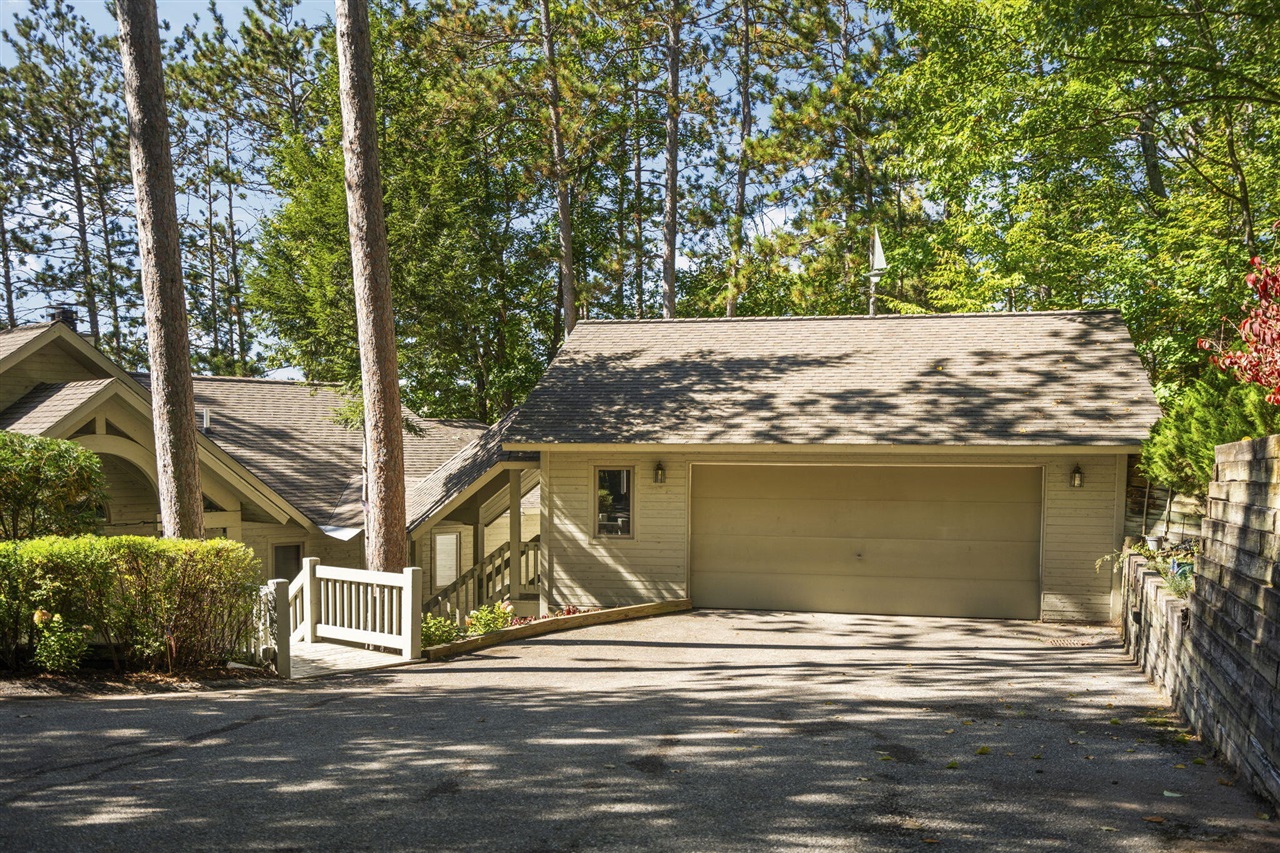 818 Whitfield View Property Photo 36