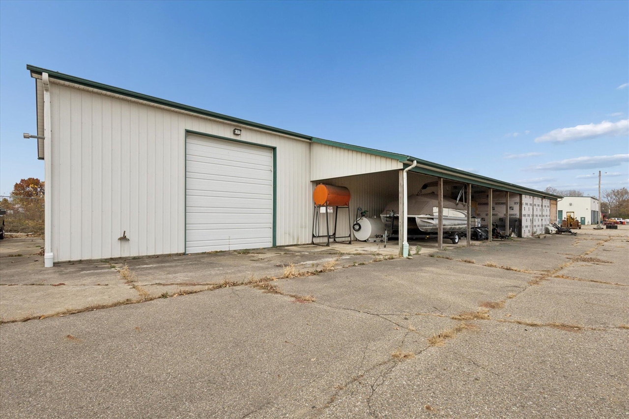 1005 Thorrez Road Property Photo 43
