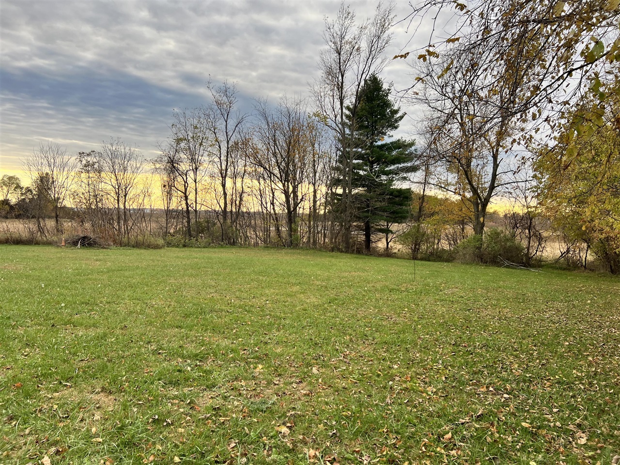 560 S Grand Street Property Photo 11