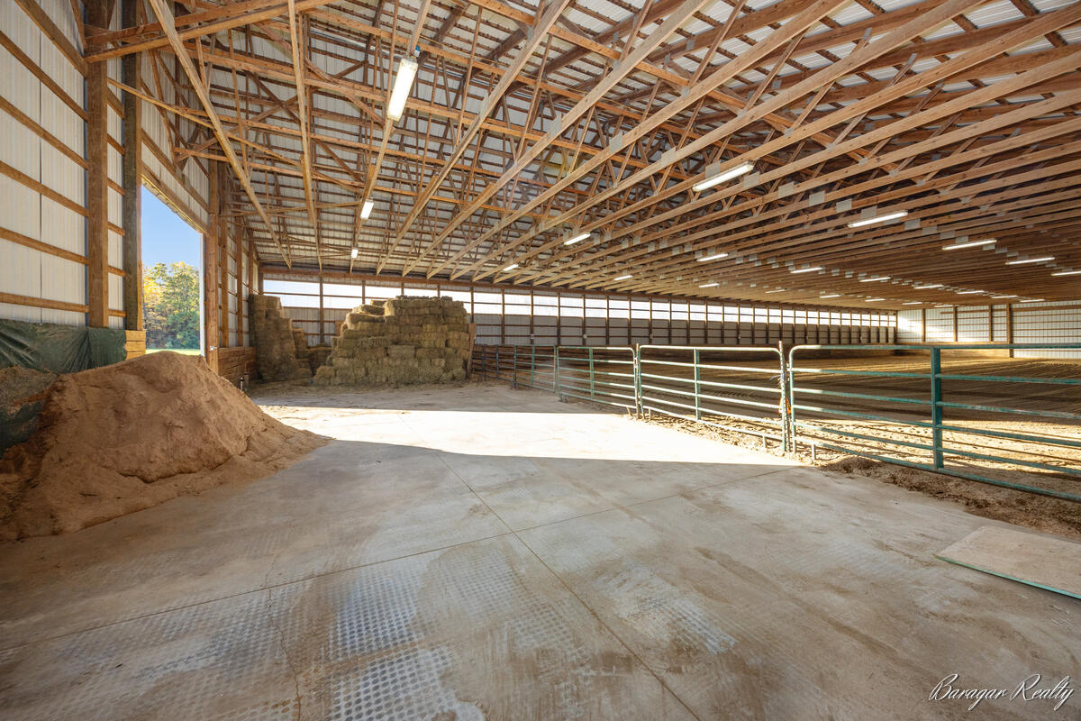 13806 S Locust Avenue Property Photo 15