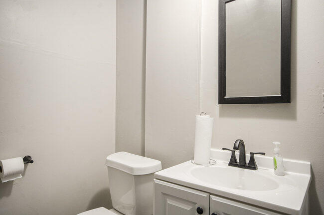 21824 Colony Street Property Photo 13