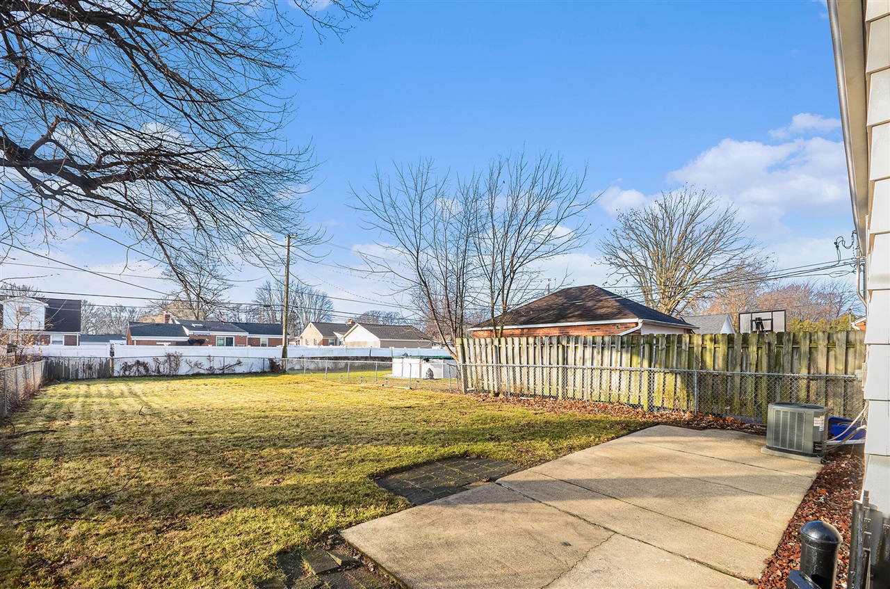 21824 Colony Street Property Photo 18