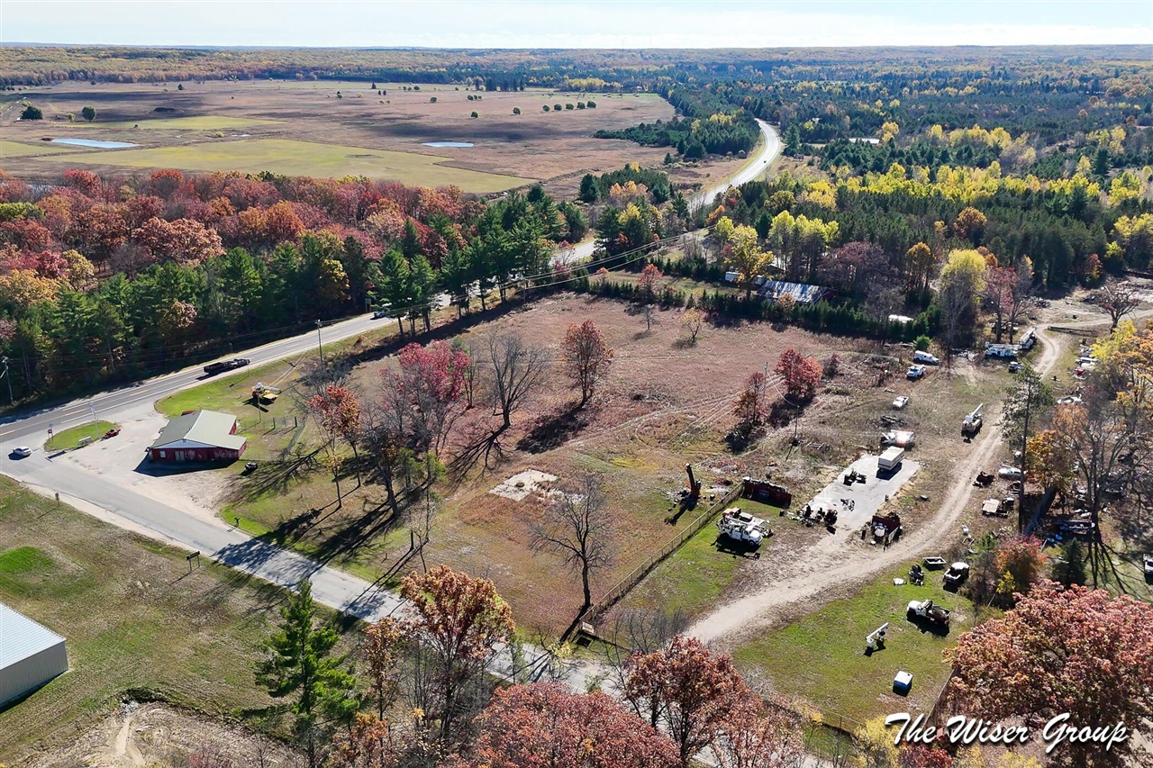 2072 W 15 Mile Road Property Photo 5