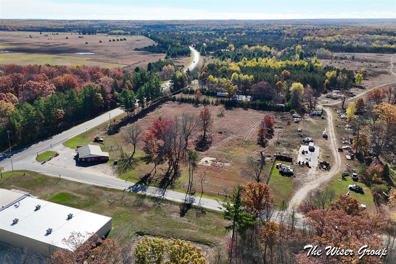 2072 W 15 Mile Road Property Photo 6
