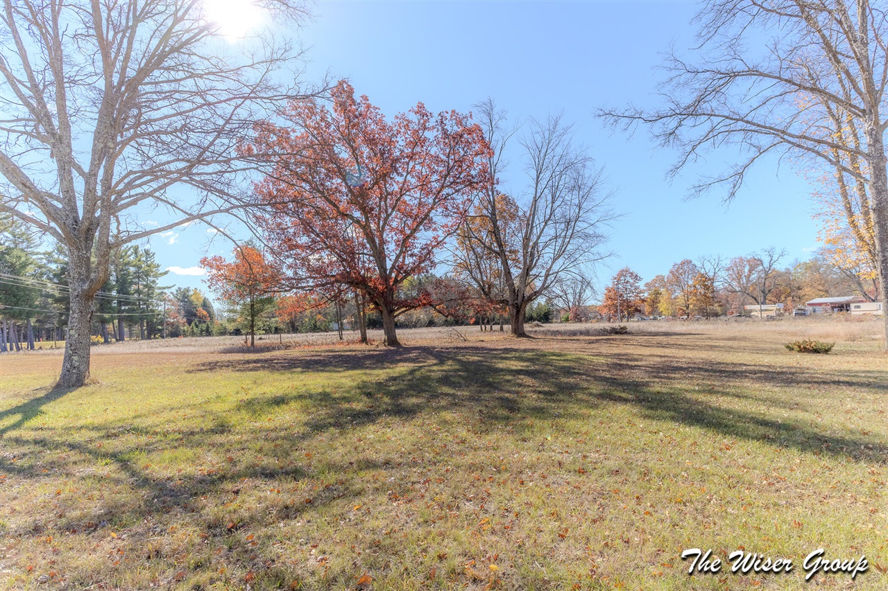 2072 W 15 Mile Road Property Photo 15