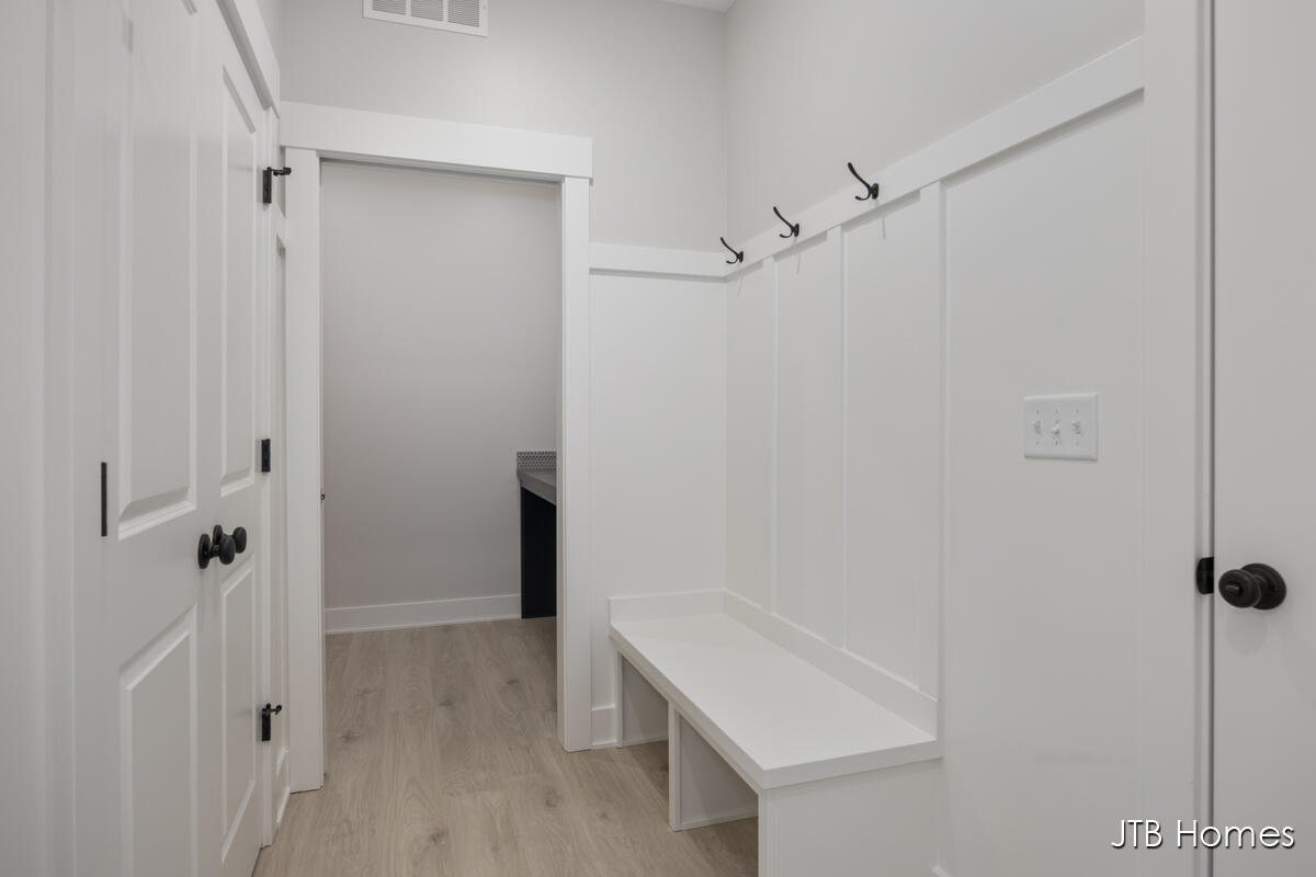 5871 Valley Point Drive Property Photo 21