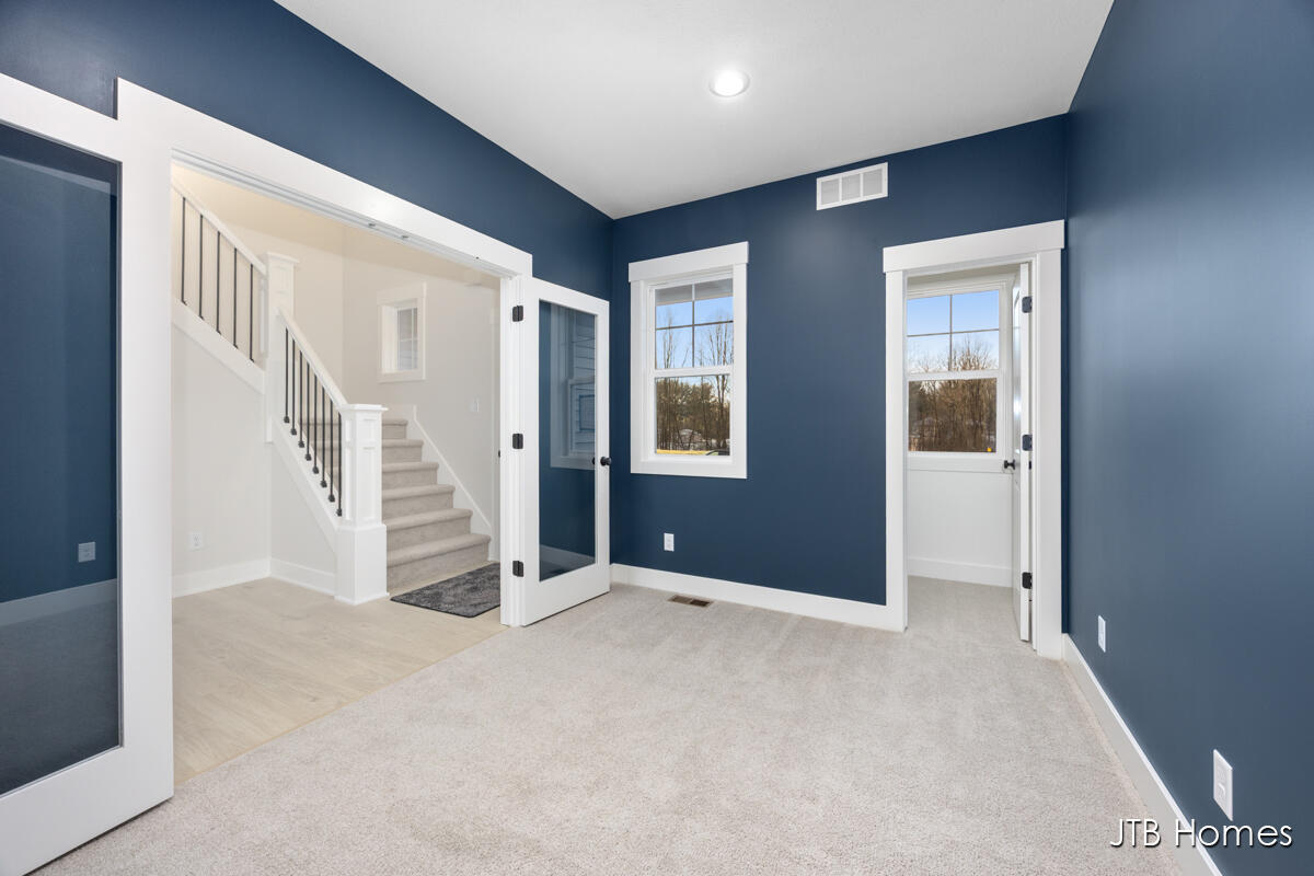 5871 Valley Point Drive Property Photo 22