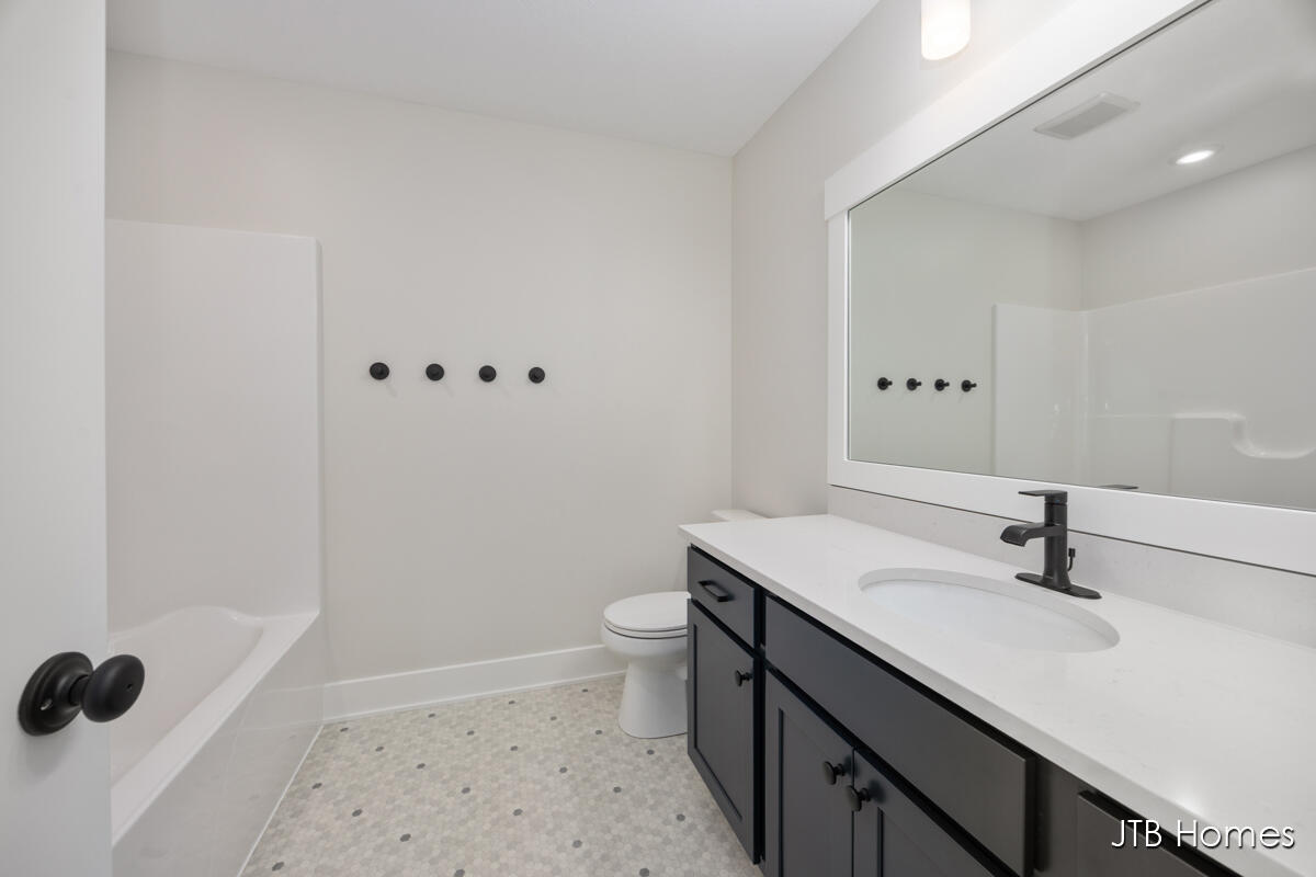5871 Valley Point Drive Property Photo 23
