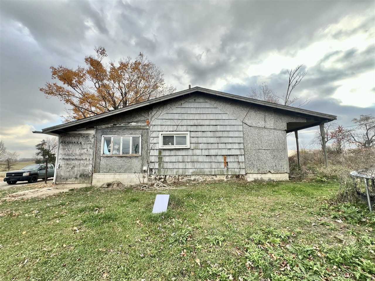 3240 E Reading Road Property Photo 7