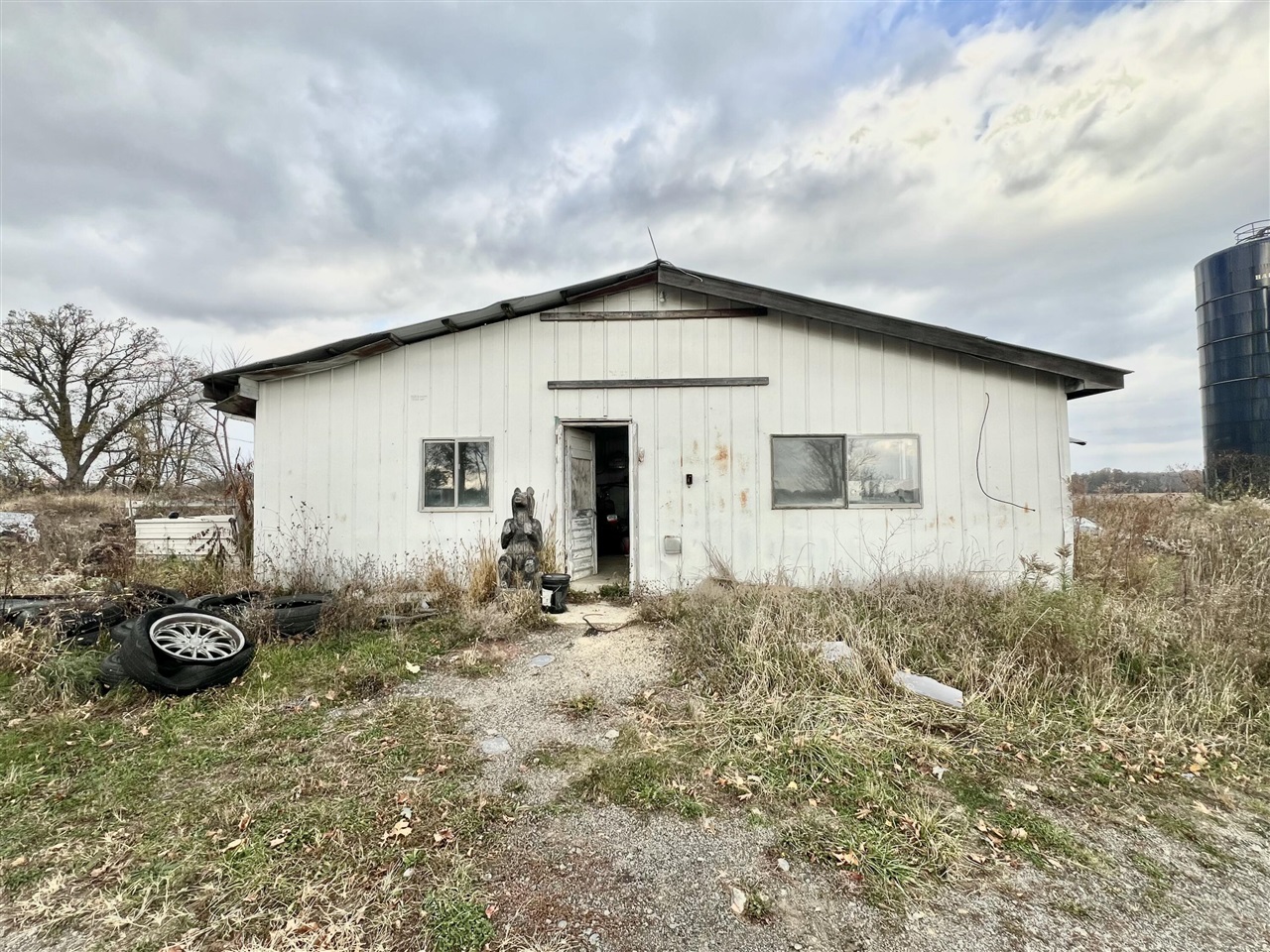 3240 E Reading Road Property Photo 18