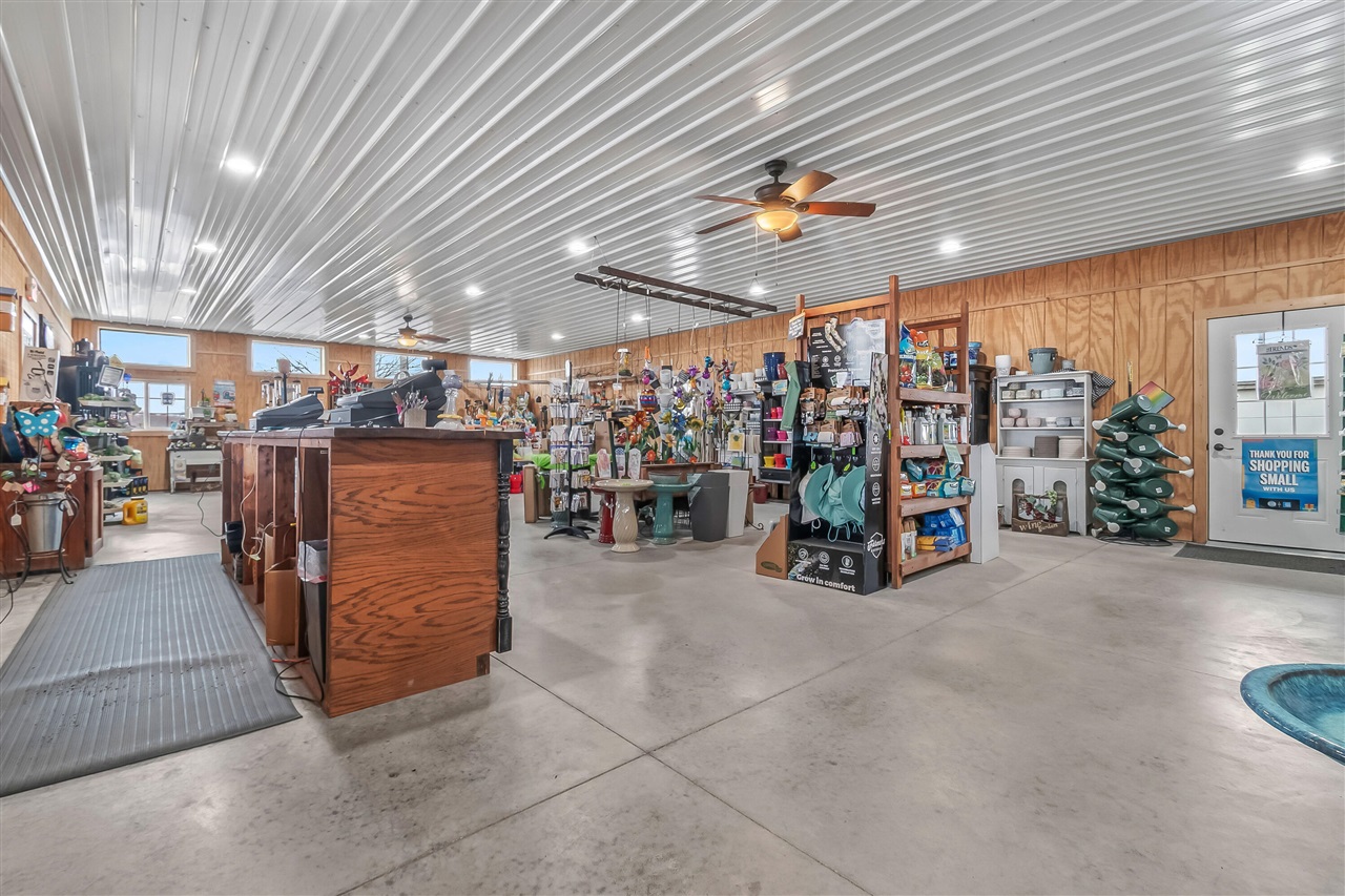 645 S Meridian Road Property Photo 15