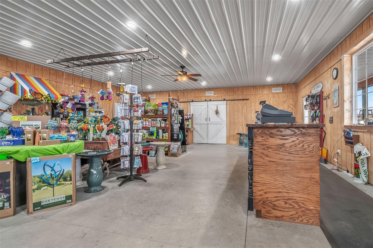 645 S Meridian Road Property Photo 23