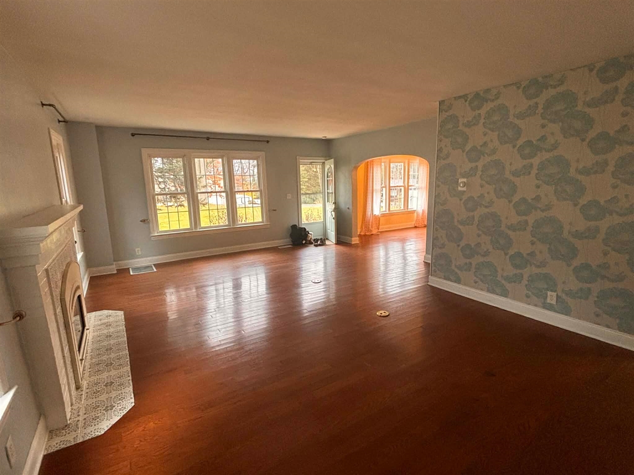 2106 Forest Drive Property Photo 3
