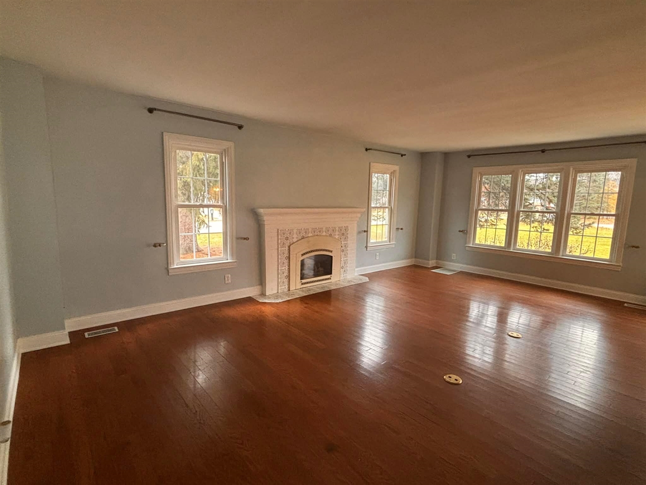 2106 Forest Drive Property Photo 5